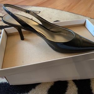 NINE WEST black leather kitten heel slingback , Size 9 1/2